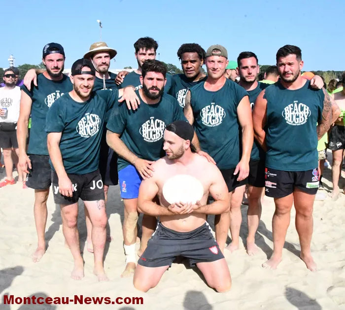 beach-rugby-150625161043