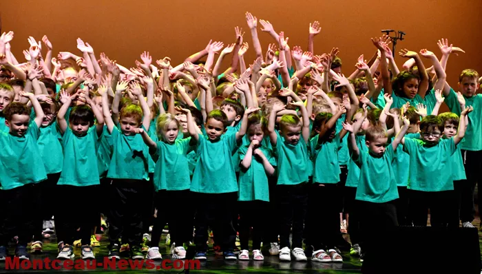 chant-ecole-beluze-180625161031