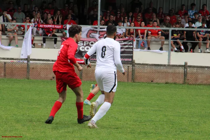 foot-hugues-040625161058