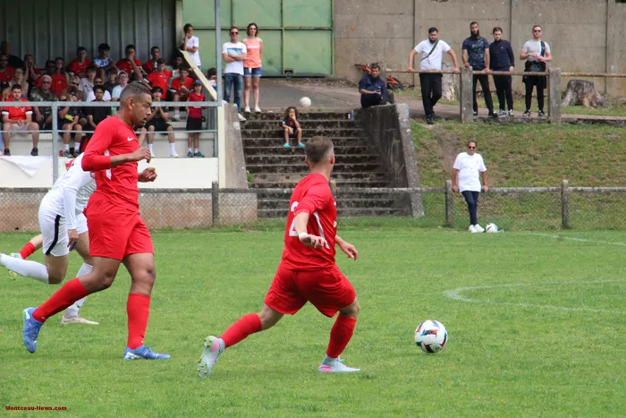 foot-hugues-040625161067