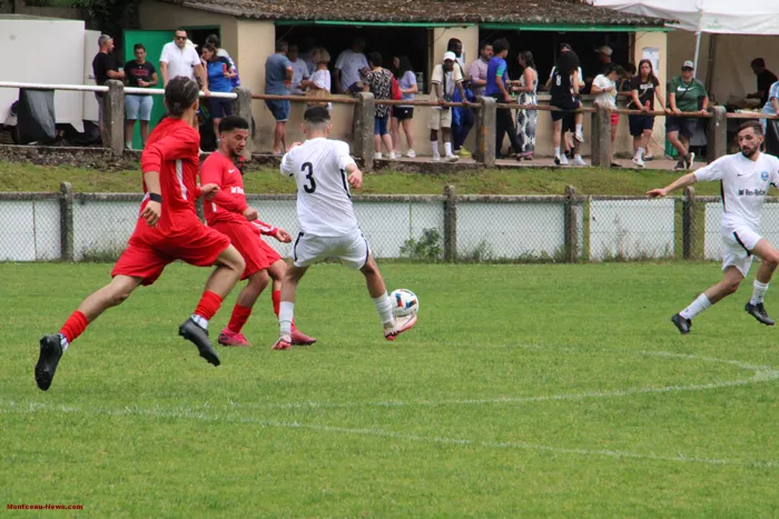 foot-hugues-040625161073