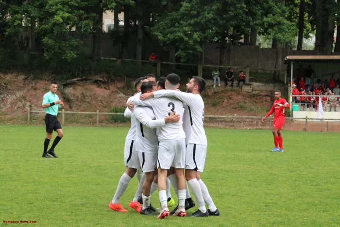 foot-hugues-040625161078