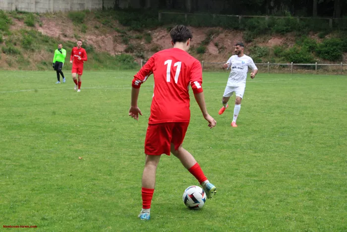 foot-hugues-040625161086