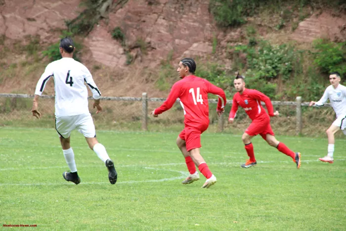 foot-hugues-040625161091