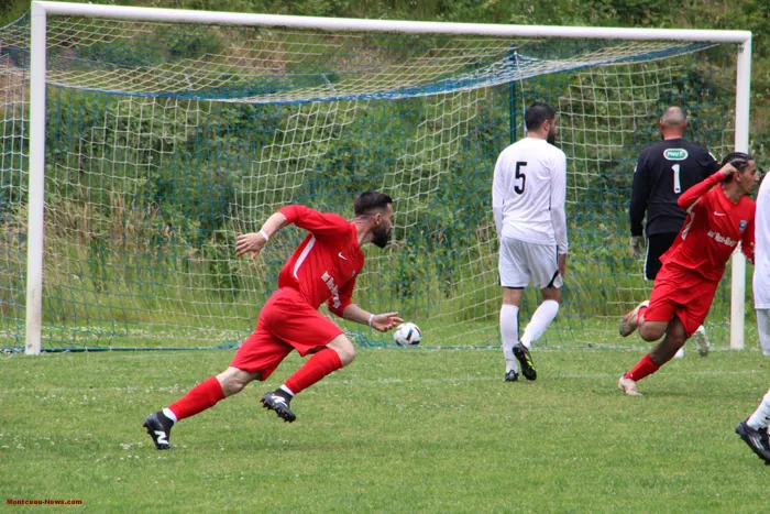 foot-hugues-040625161093