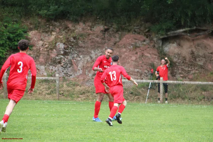 foot-hugues-040625161094