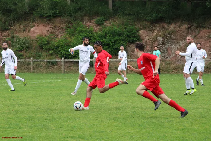 foot-hugues-040625161100