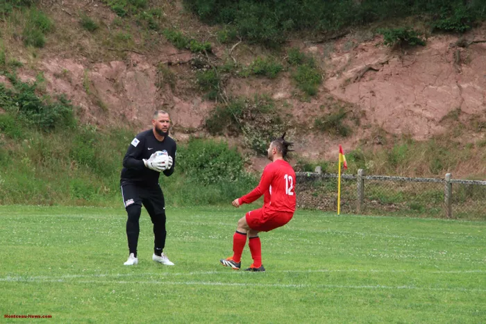 foot-hugues-040625161102