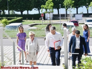 gil-averou-ex-ministre-200625161024