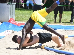 lutte-plage-010625161038