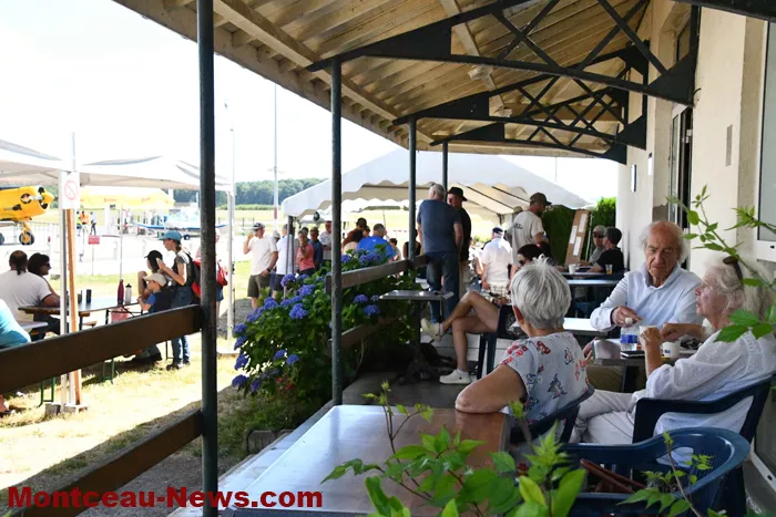 avion-pouilloux-010725161040