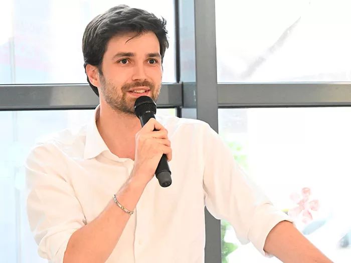 clement-mugnier-140725