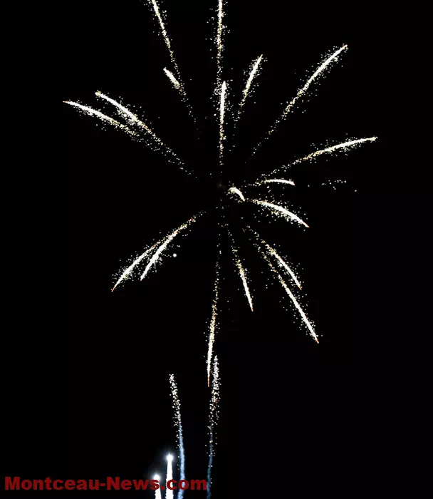 feu-artifice-blanzy-150725161032