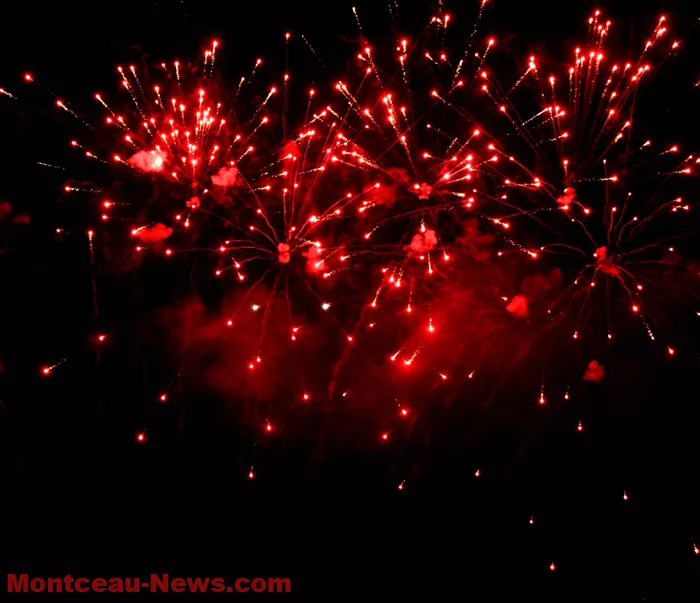 feu-artifice-blanzy-150725161037