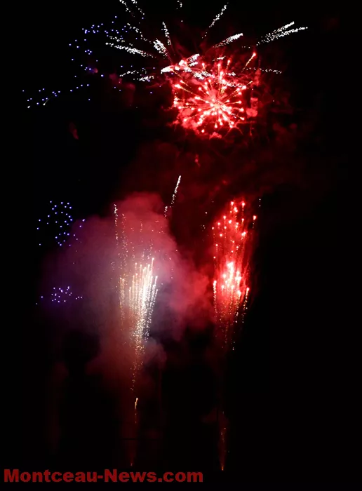 feu-artifice-blanzy-150725161040