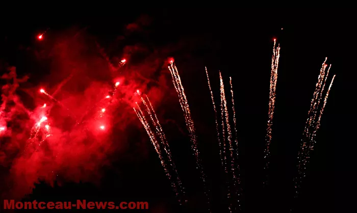 feu-artifice-montceau-140725161040