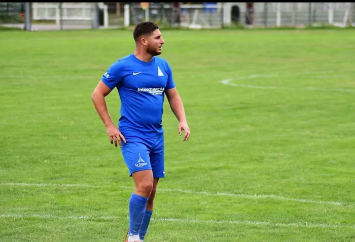 foot-yanis-190725161024