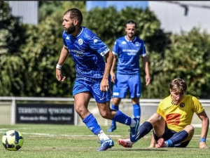 foot-yanis-190725161025