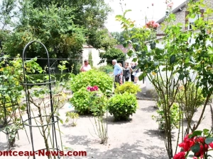 maisons-fleuris-040725161028
