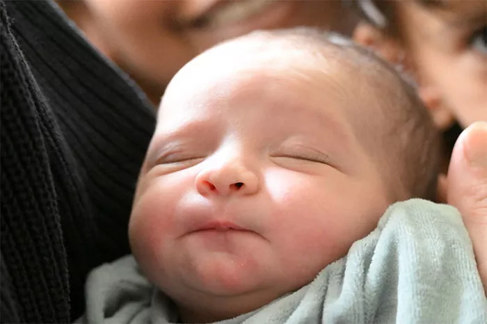 bebe-nathanael-2208255