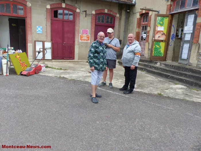 brocante-lavoir-030825161025