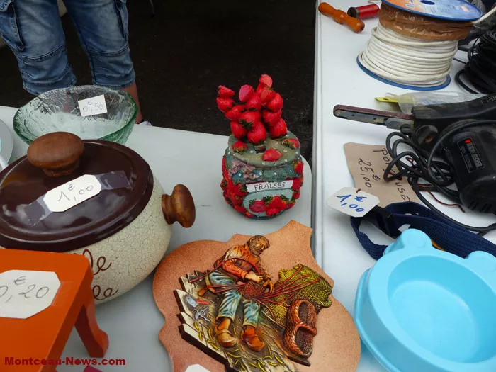 brocante-lavoir-030825161028