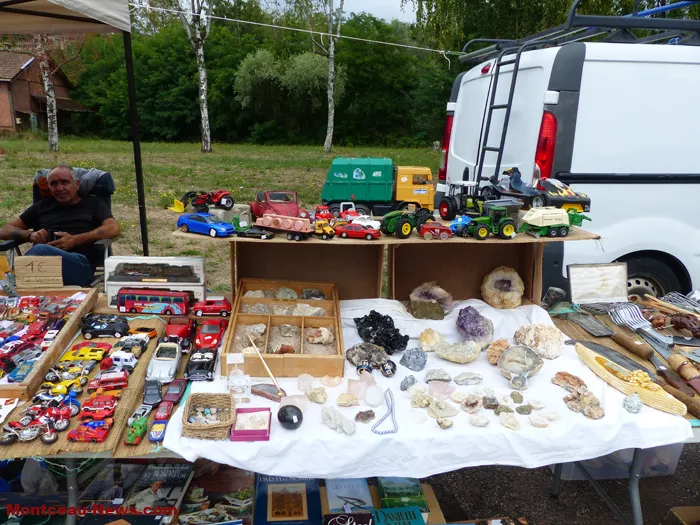 brocante-lavoir-030825161041