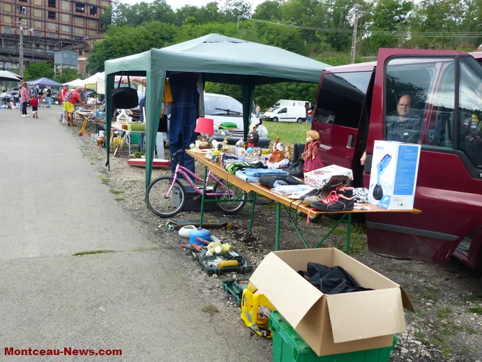 brocante-lavoir-030825161053