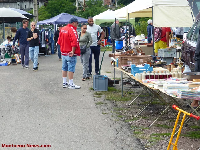 brocante-lavoir-030825161056