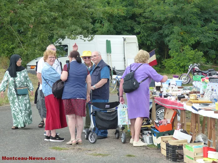 brocante-lavoir-030825161061