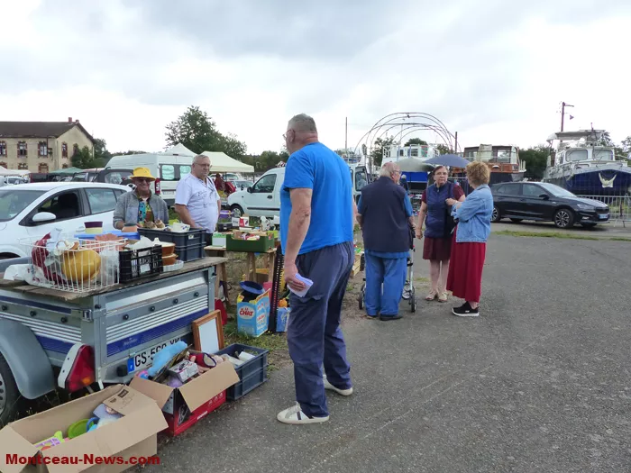 brocante-lavoir-030825161069