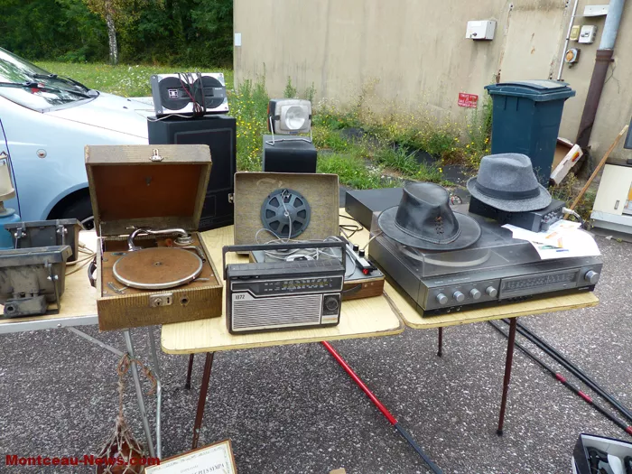 brocante-lavoir-030825161082