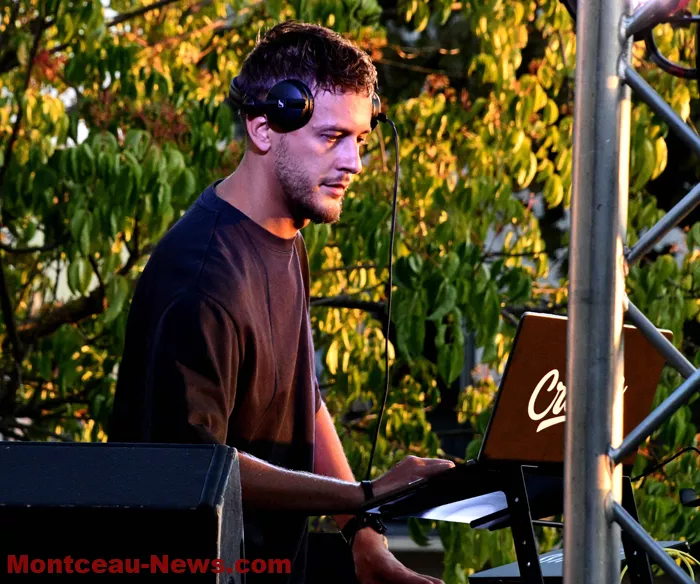 concert-yanis-230825161032