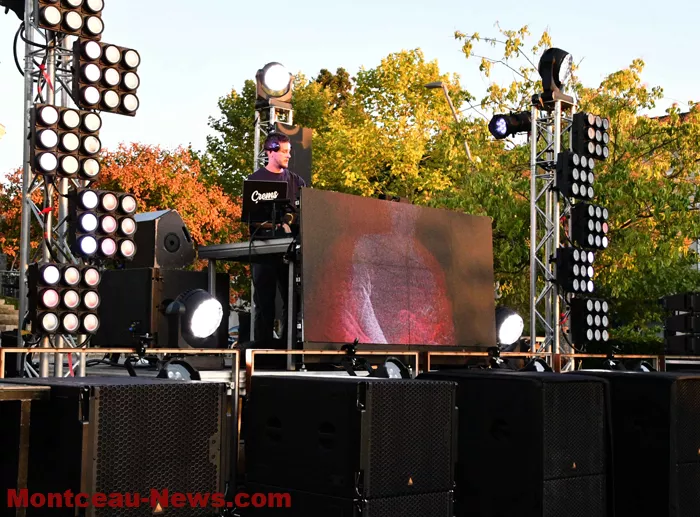 concert-yanis-230825161033