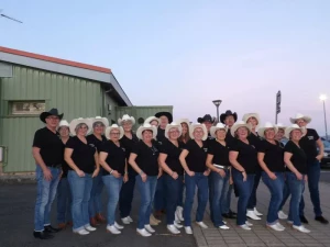 country-280825161024
