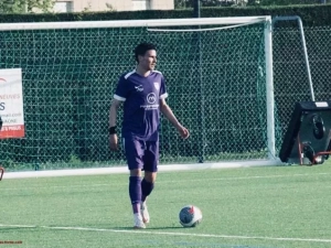foot-yanis-140825161024