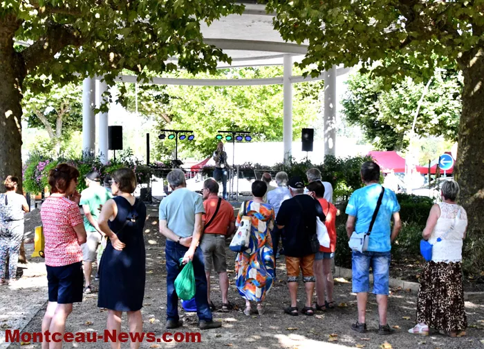 kiosque-ete-100825161032