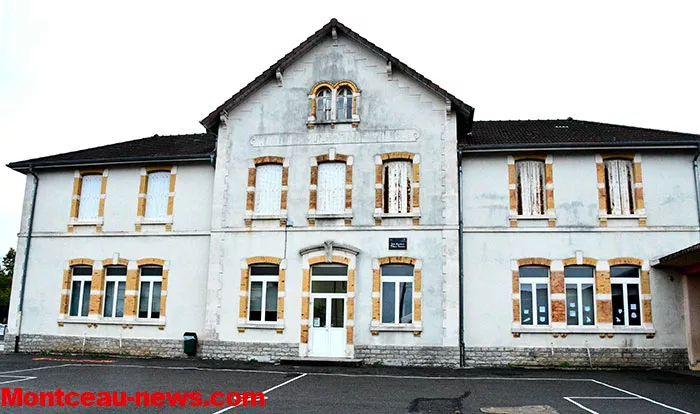 ecole-jj-rousseau-montceau-260925