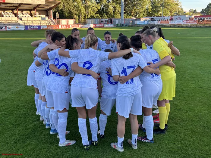 foot-filles-pompiers-230925161027