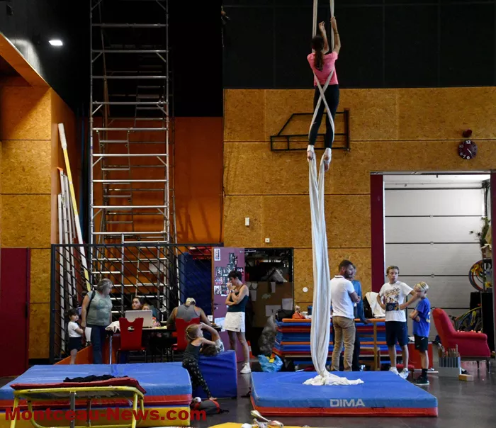 gus-circus-060925161030