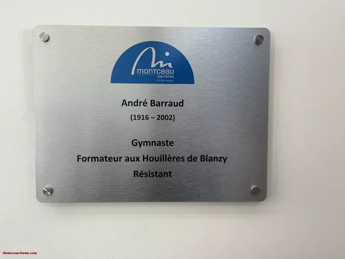 plaque-montceau-080925161028