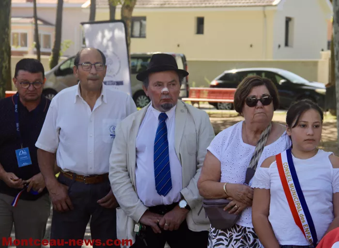 plessis-tennis-urban-190825161026