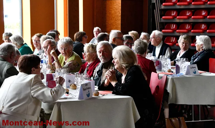 repas-aines-st-vallier-150925161028