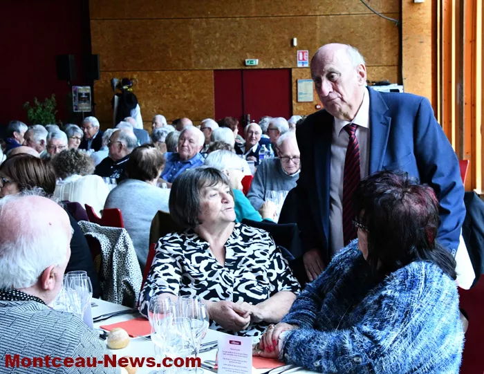 repas-aines-st-vallier-150925161034