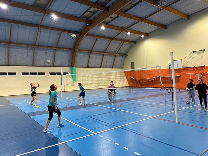volley-040925