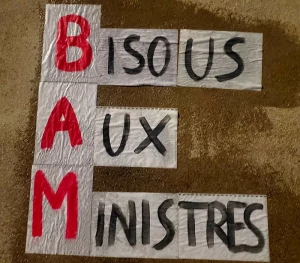 Vu à Montceau-les-Mines, hier soir…