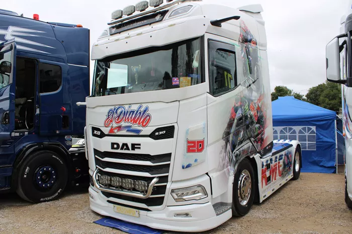 camion-louhans-051025161032