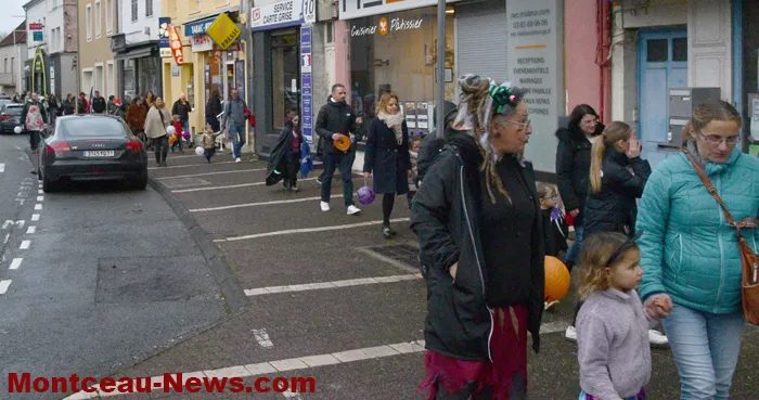 defilee-monstres-blanzy-26102510