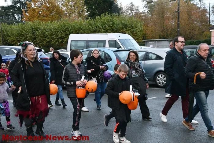 defilee-monstres-blanzy-2610258