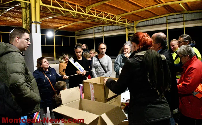 flambeaux-051025161024